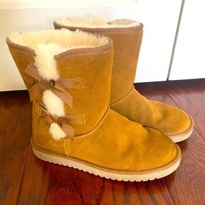 Uggs women size 9